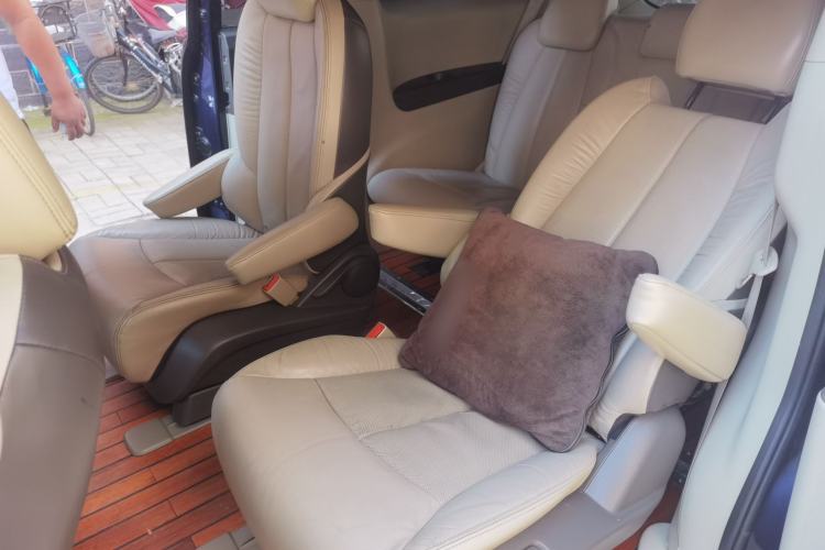 Used Buick GL8 2011 3.0L XT Luxury Business Flagship Edition Left Rear Seat