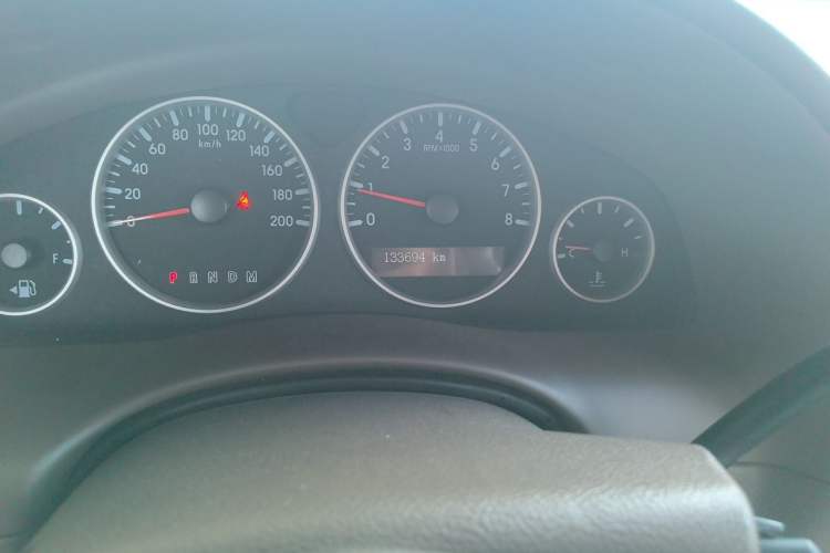 Used Buick GL8 2011 2.4L LT Executive Edition Odometer Close Up