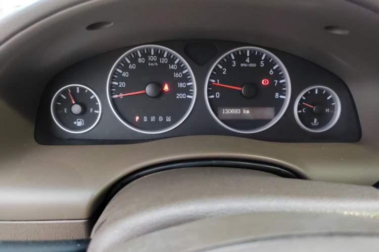 Used Buick GL8 2011 2.4L LT Executive Edition Odometer Close Up