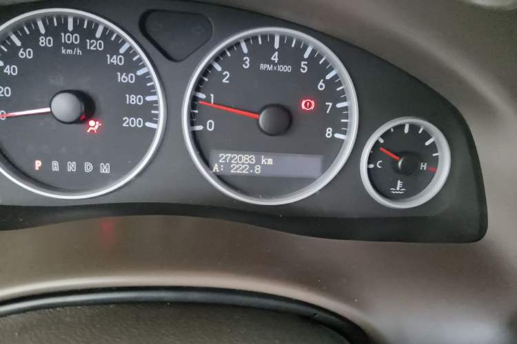 Used Buick GL8 2011 2.4L LT Executive Edition Odometer Close Up