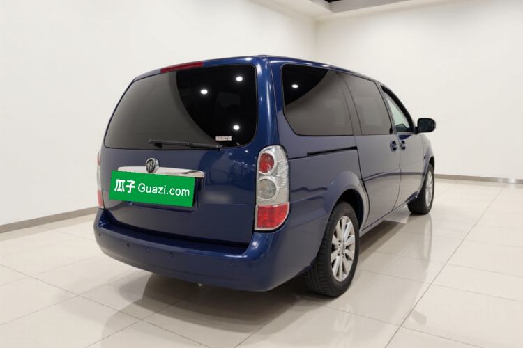 Used Buick GL8 2011 2.4L LT Executive Edition Rear Right 45 Deg