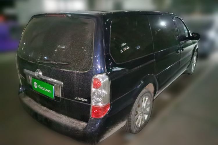 Used Buick GL8 2011 2.4L CT Comfort Edition Rear Right 45 Deg