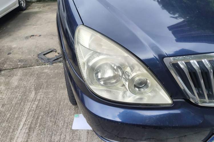 Used Buick GL8 2011 2.4L LT Executive Edition Right Front Headlight