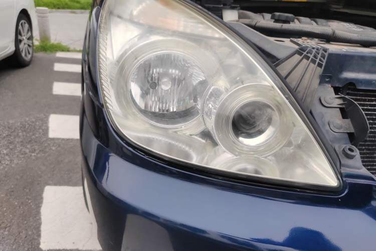 Used Buick GL8 2011 2.4L LT Executive Edition Right Front Headlight