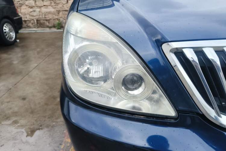 Used Buick GL8 2011 2.4L LT Executive Edition Right Front Headlight