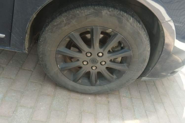 Used Buick GL8 2011 3.0L GT Luxury Business Haoya Edition Right Front Wheel Hub