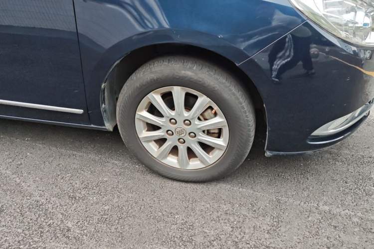 Used Buick GL8 2011 3.0L GT Luxury Business Haoya Edition Right Front Wheel Hub