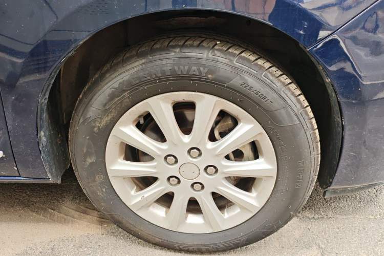Used Buick GL8 2011 3.0L GT Luxury Business Haoya Edition Right Front Wheel Hub