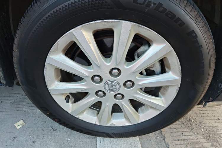 Used Buick GL8 2011 3.0L GT Luxury Business Haoya Edition Right Front Wheel Hub