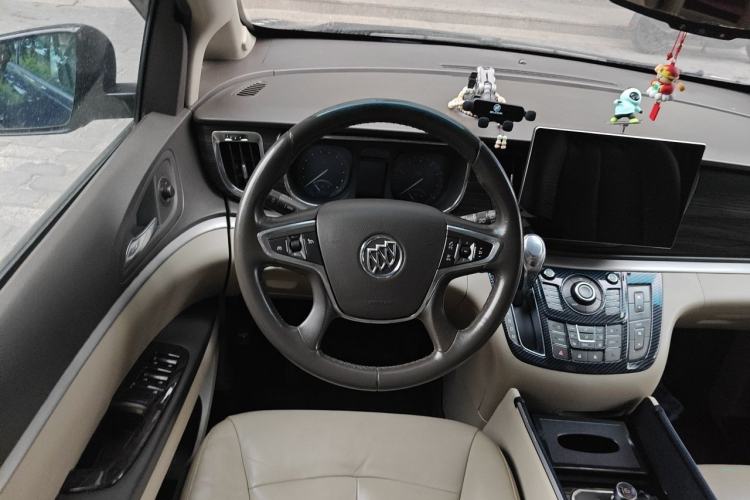 Used Buick GL8 2011 3.0L GT Luxury Business Haoya Edition Steering Wheel