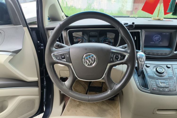 Used Buick GL8 2011 2.4L CT Luxury Business Comfort Edition Steering Wheel