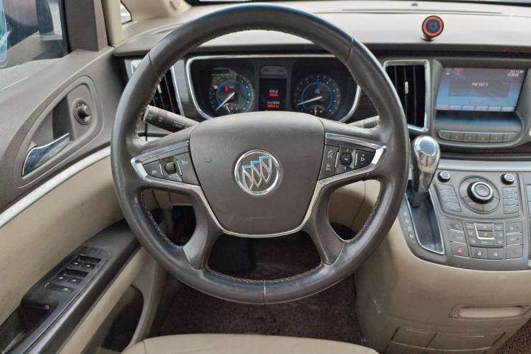 Used Buick GL8 2011 3.0L GT Luxury Business Haoya Edition Steering Wheel