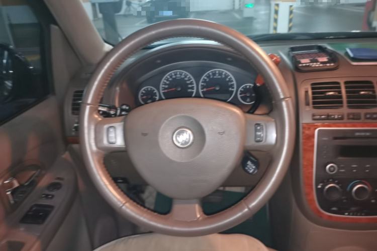 Used Buick GL8 2011 2.4L LT Executive Edition Steering Wheel