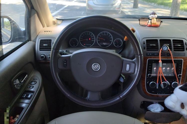 Used Buick GL8 2011 2.4L LT Executive Edition Steering Wheel