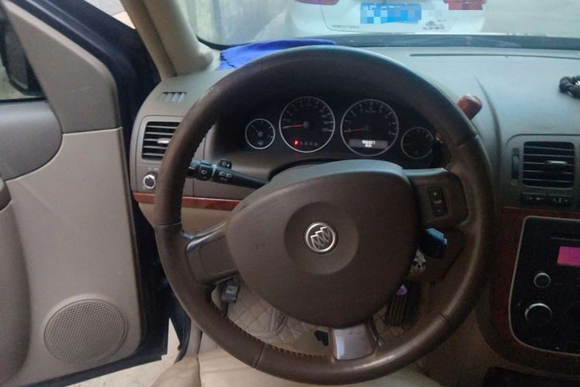 Used Buick GL8 2011 2.4L LT Executive Edition Steering Wheel