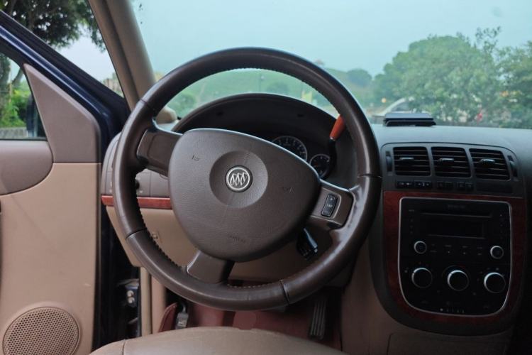 Used Buick GL8 2011 2.4L LT Executive Edition Steering Wheel