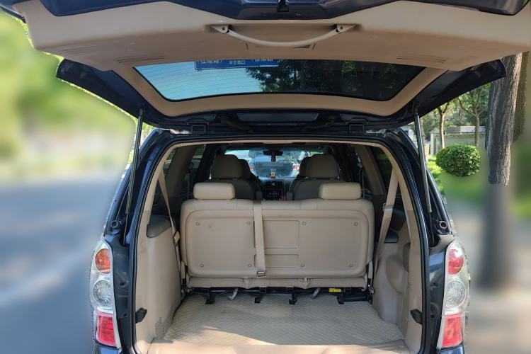 Used Buick GL8 2011 2.4L LT Executive Edition Trunk
