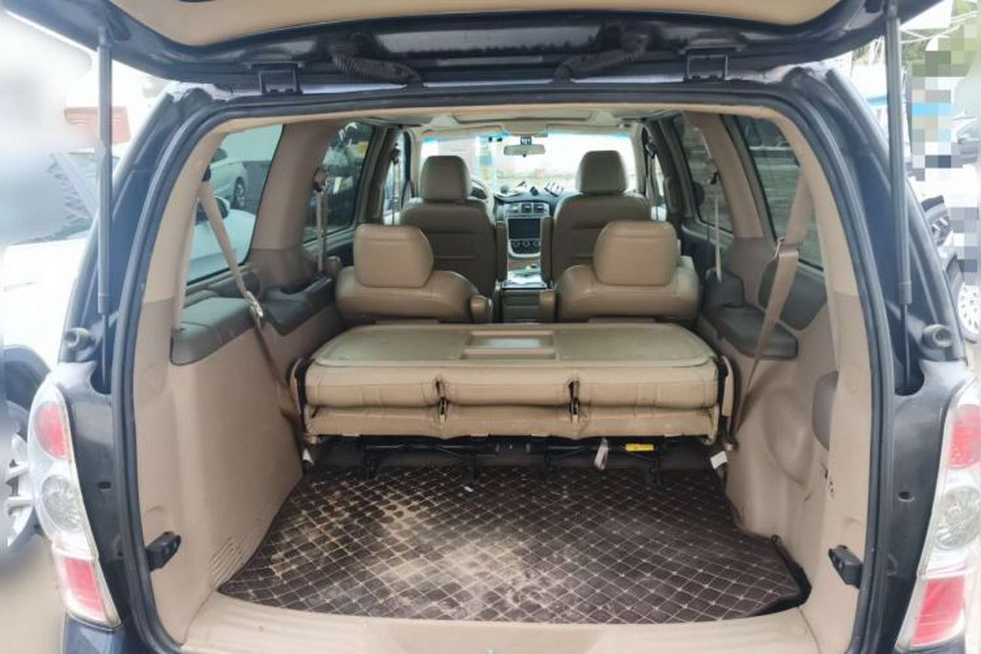 Used Buick GL8 2011 2.4L LT Executive Edition Trunk