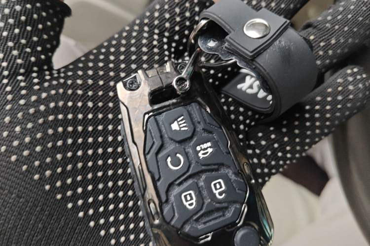 Used Buick GL8 2011 3.0L GT Luxury Business Haoya Edition Vehicle Key