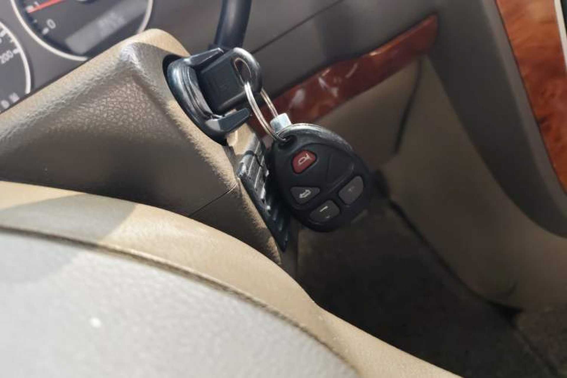 Used Buick GL8 2011 2.4L CT Comfort Edition Vehicle Key