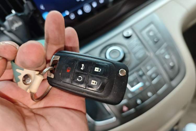 Used Buick GL8 2011 3.0L GT Luxury Business Haoya Edition Vehicle Key