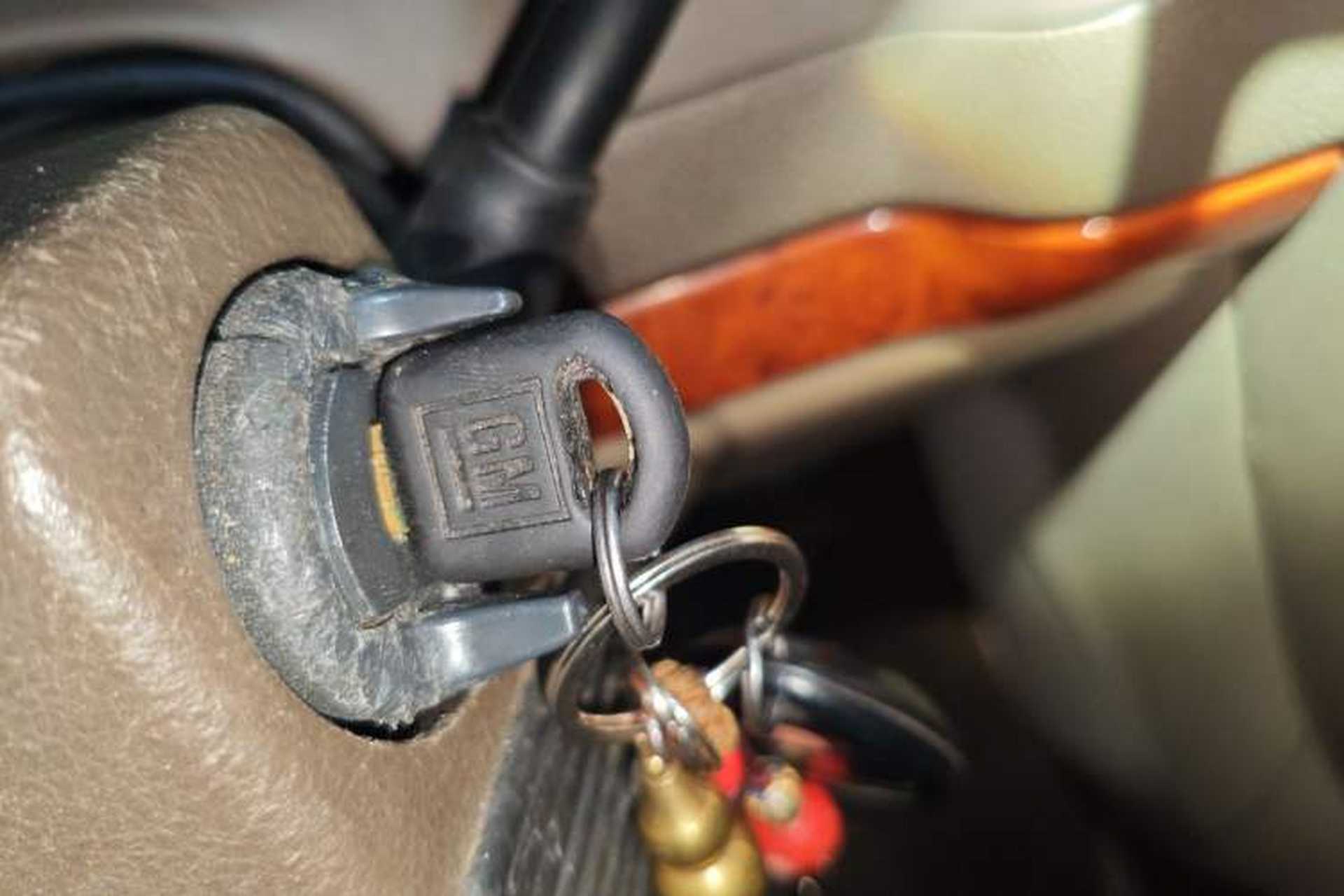 Used Buick GL8 2011 2.4L LT Executive Edition Vehicle Key