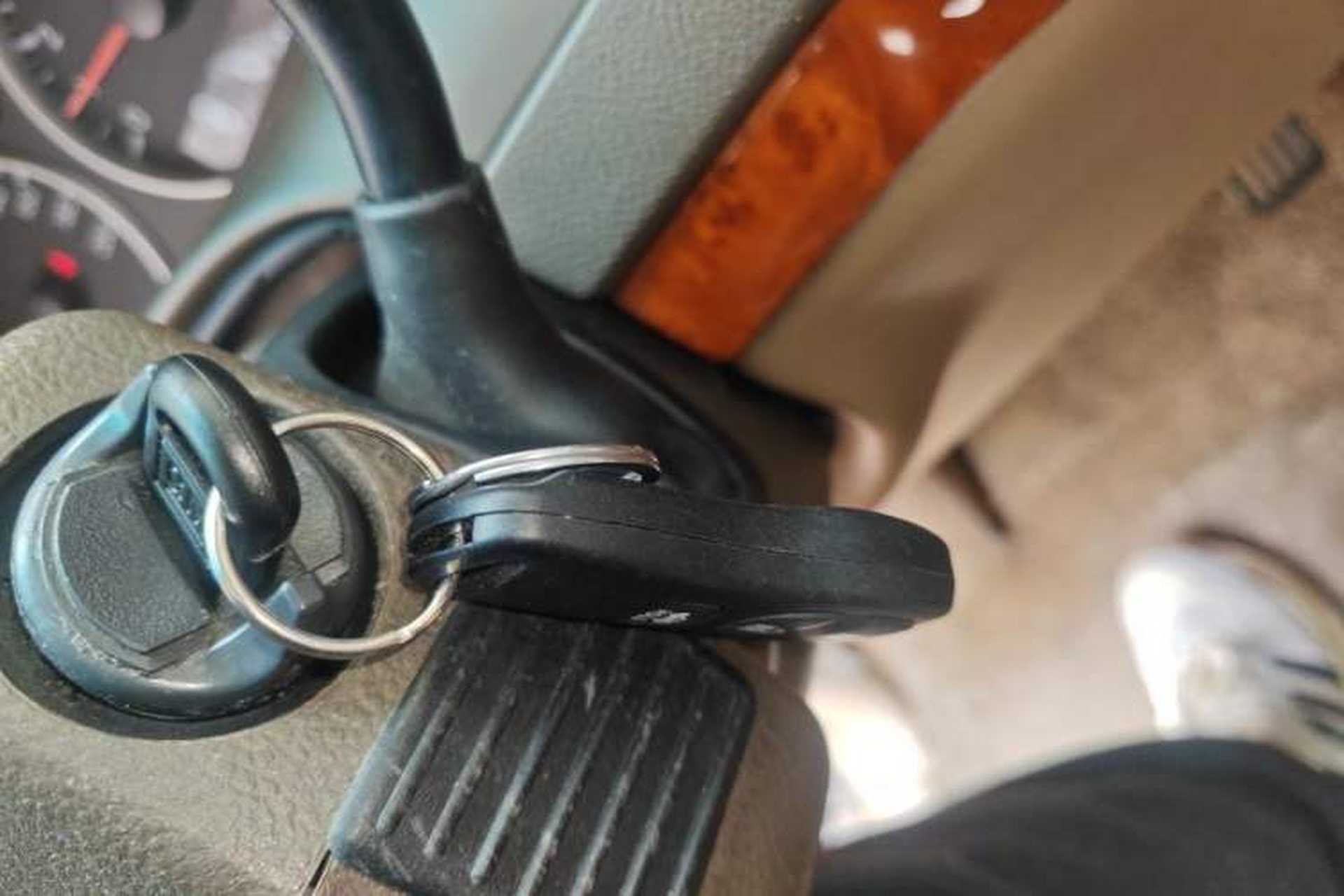 Used Buick GL8 2011 2.4L LT Executive Edition Vehicle Key
