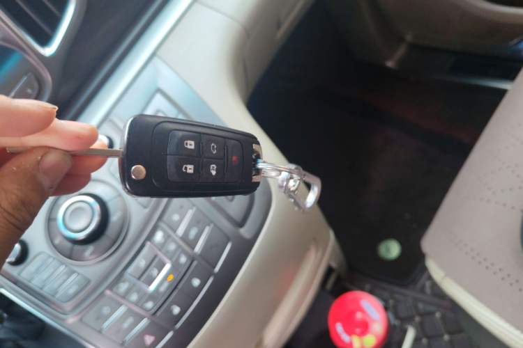 Used Buick GL8 2011 3.0L GT Luxury Business Haoya Edition Vehicle Key