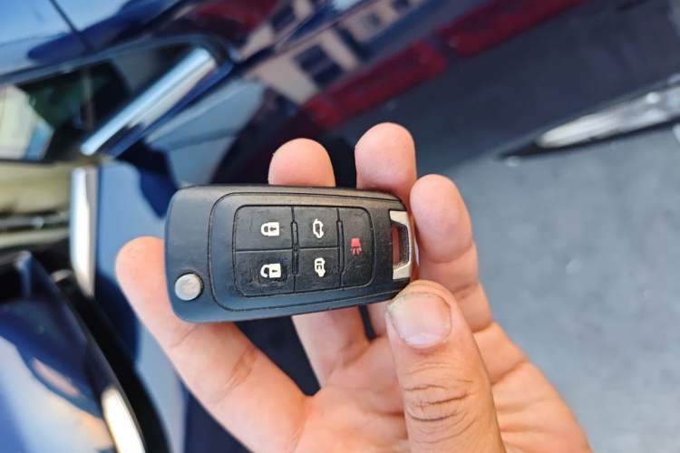 Used Buick GL8 2011 3.0L GT Luxury Business Haoya Edition Vehicle Key