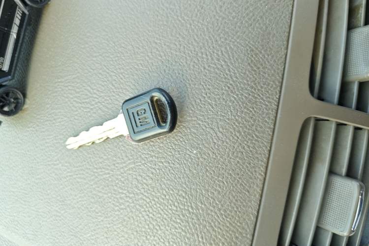 Used Buick GL8 2011 2.4L CT Comfort Edition Vehicle Key