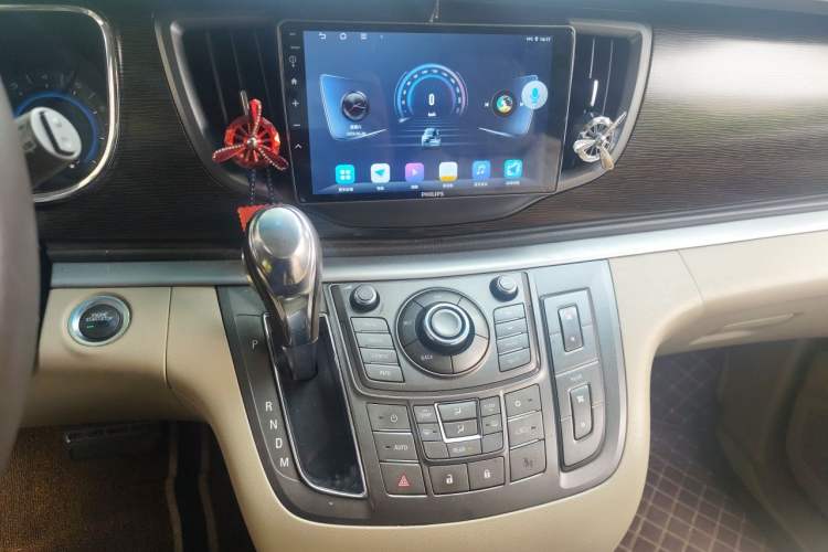 Used Buick GL8 2011 2.4L LT Luxury Business Executive Edition Audio And AC Panel