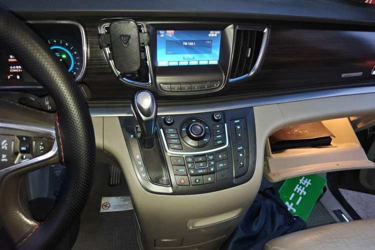 Used Buick GL8 2011 3.0L XT Luxury Business Flagship Edition Audio And AC Panel