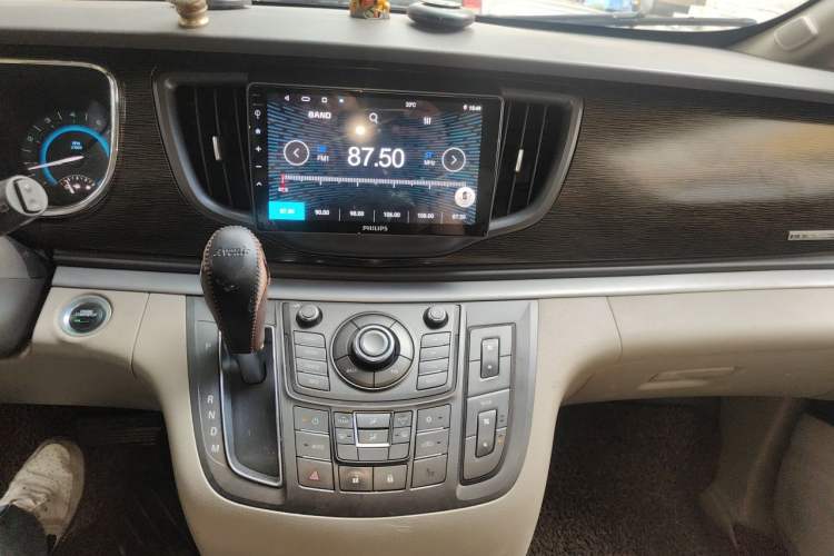 Used Buick GL8 2011 2.4L CT Luxury Business Comfort Edition Audio And AC Panel