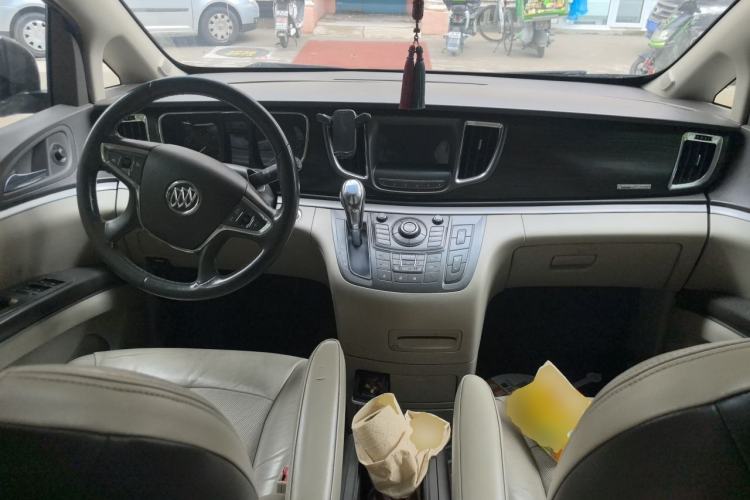 Used Buick GL8 2011 3.0L GT Luxury Business Haoya Edition Center Console