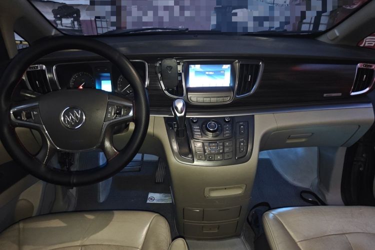 Used Buick GL8 2011 3.0L XT Luxury Business Flagship Edition Center Console