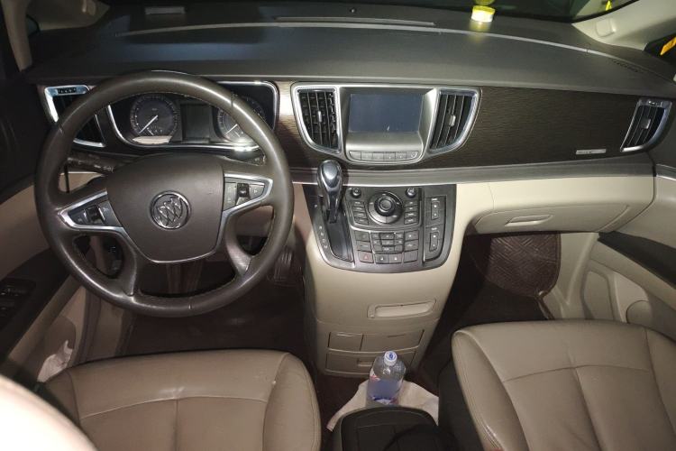 Used Buick GL8 2011 2.4L LT Luxury Business Executive Edition Center Console