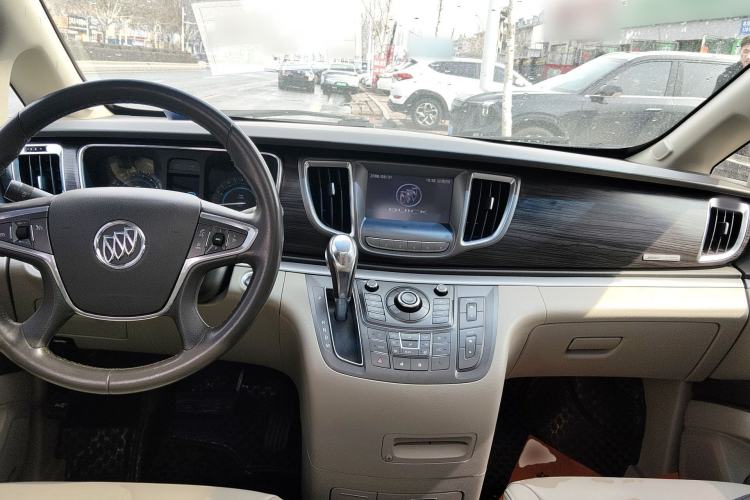 Used Buick GL8 2011 3.0L XT Luxury Business Flagship Edition Center Console