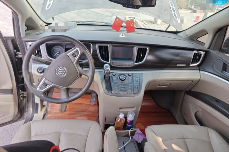 Used Buick GL8 2011 3.0L XT Luxury Business Flagship Edition Center Console