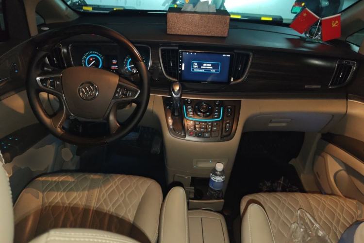 Used Buick GL8 2011 3.0L XT Luxury Business Flagship Edition Center Console
