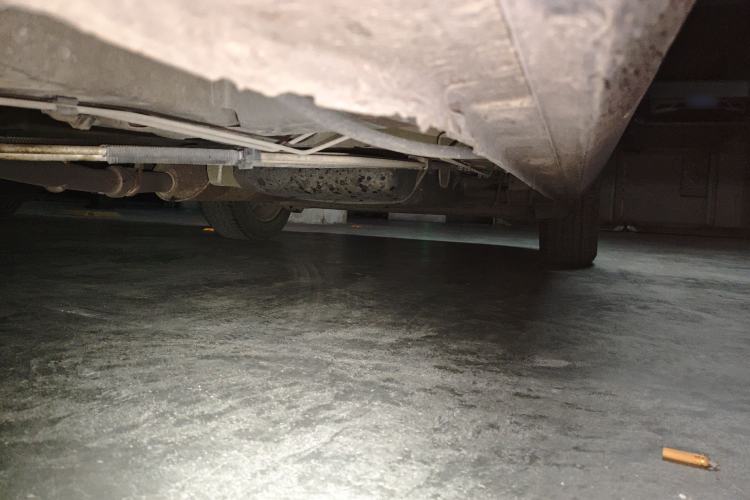 Used Buick GL8 2011 2.4L LT Luxury Business Executive Edition Chassis Front Left