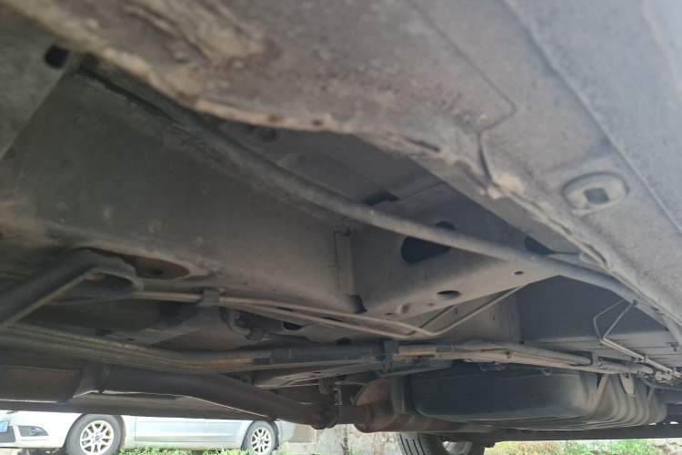 Used Buick GL8 2011 2.4L LT Luxury Business Executive Edition Chassis Front Left