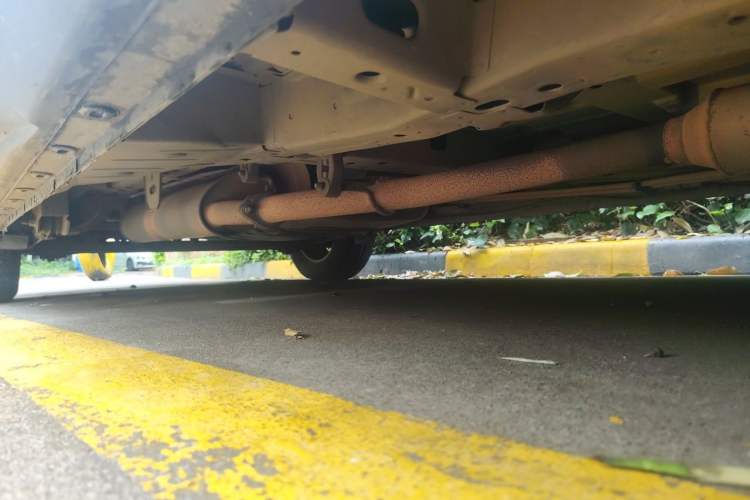 Used Buick GL8 2011 2.4L LT Luxury Business Executive Edition Chassis Front Right