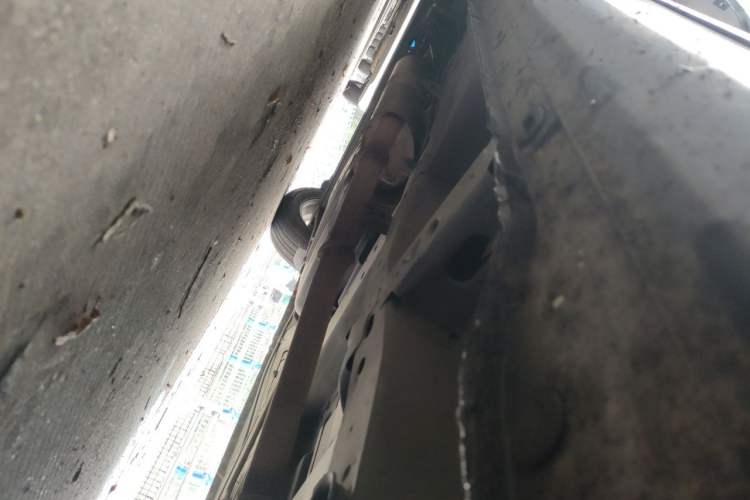 Used Buick GL8 2011 2.4L LT Luxury Business Executive Edition Chassis Front Right