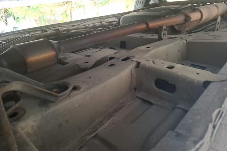 Used Buick GL8 2011 2.4L LT Luxury Business Executive Edition Chassis Front Right
