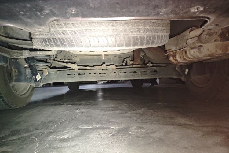 Used Buick GL8 2011 2.4L LT Luxury Business Executive Edition Chassis Rear