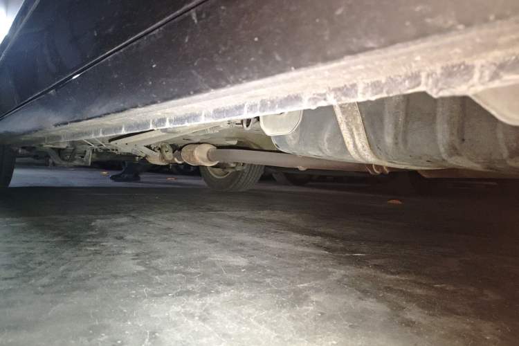 Used Buick GL8 2011 2.4L LT Luxury Business Executive Edition Chassis Rear Left