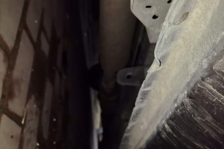 Used Buick GL8 2011 3.0L XT Luxury Business Flagship Edition Chassis Rear Right