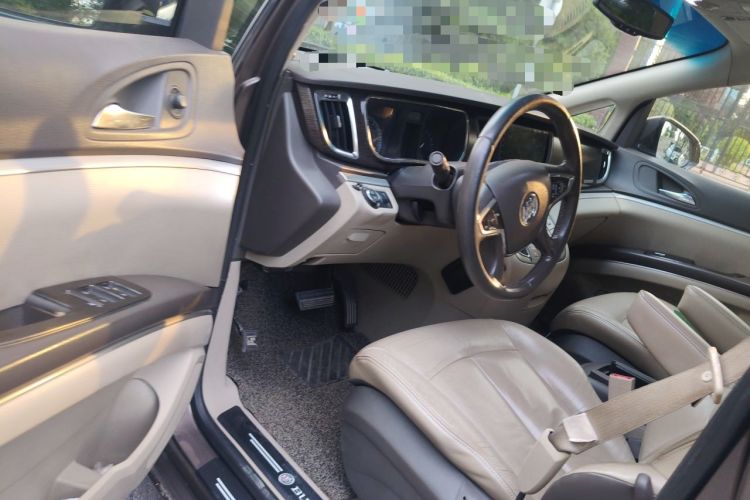 Used Buick GL8 2011 2.4L LT Luxury Business Executive Edition Driver Seat