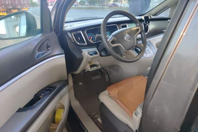 Used Buick GL8 2011 2.4L CT Luxury Business Comfort Edition Driver Seat