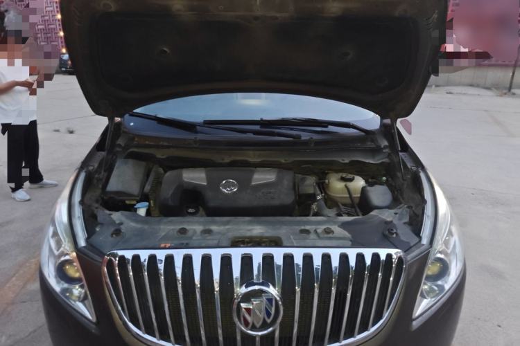 Used Buick GL8 2011 3.0L XT Luxury Business Flagship Edition Engine Bay
